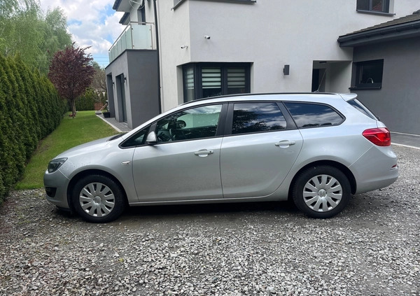 Opel Astra cena 33800 przebieg: 137000, rok produkcji 2014 z Rybnik małe 154